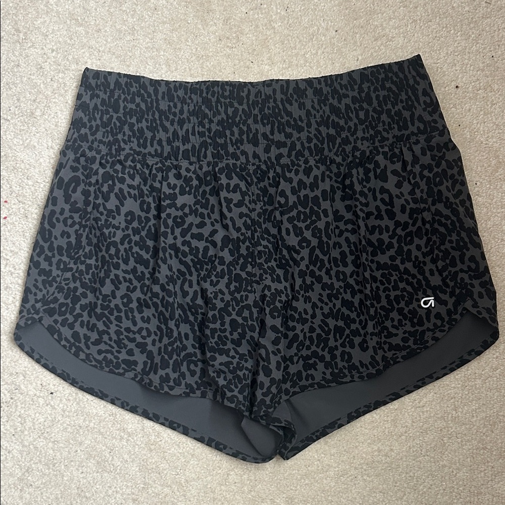 Gap Fit Lined High Rise Womens Running Shorts Leopard Print